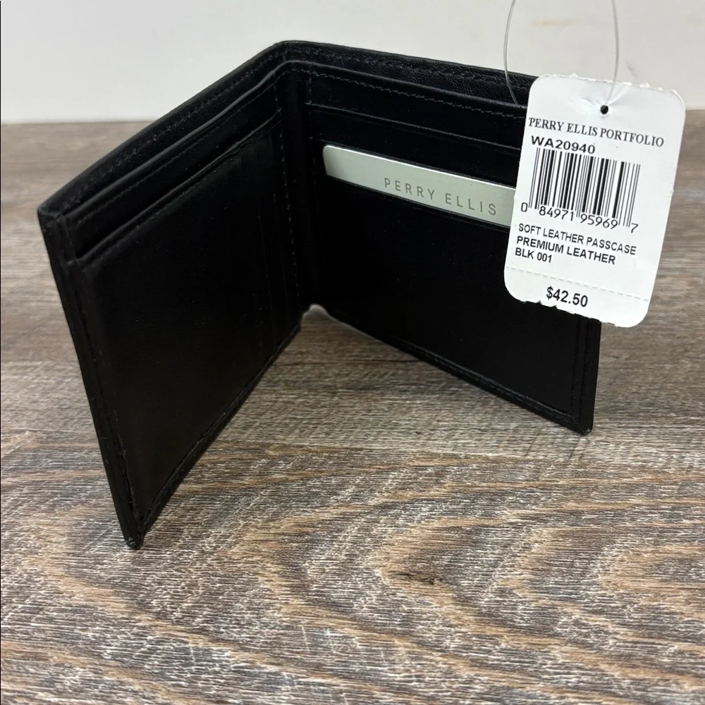 Perry Ellis Portfolio Soft Leather Passcase Wallet – Black – NWT